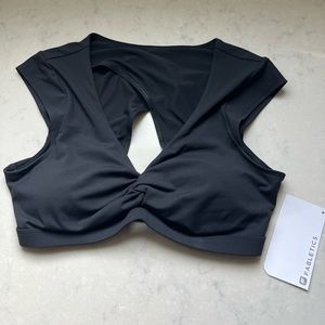 NEW! Fabletics Cap Sleeve Activewear Top Size Medium